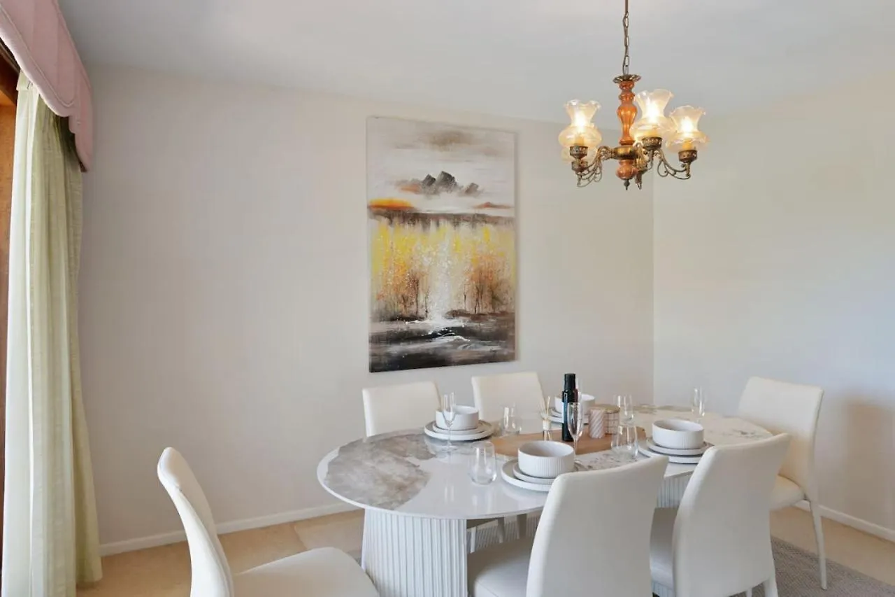 Charming 4Br House W Pool And Parking Near Sunnybank Villa Brisbane 0*,  Australia